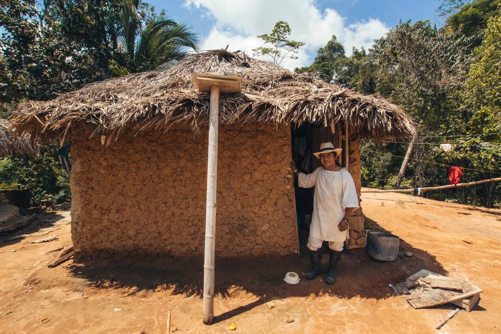 Homme Gotsezhy de la communauté indigène Wiwa en Colombie
