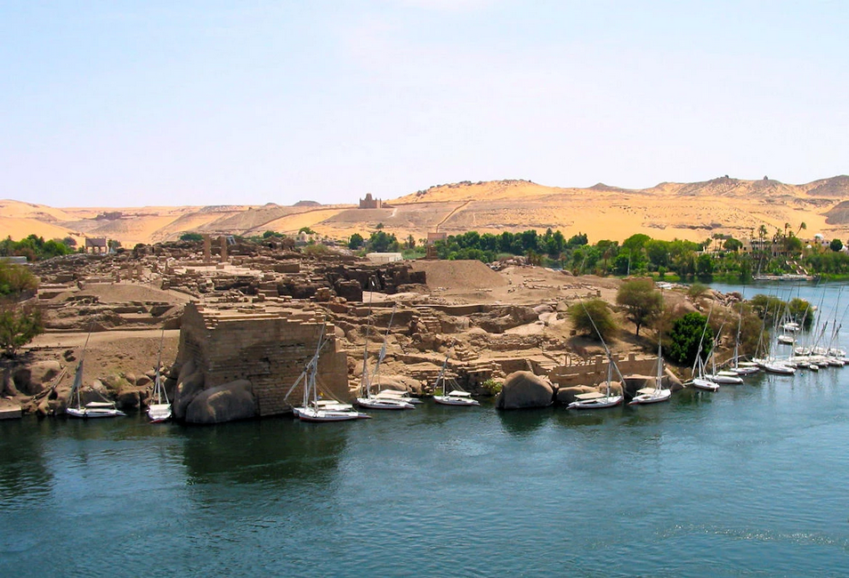 Rives du Nil proche d'Assouan au sud de l'Egypte