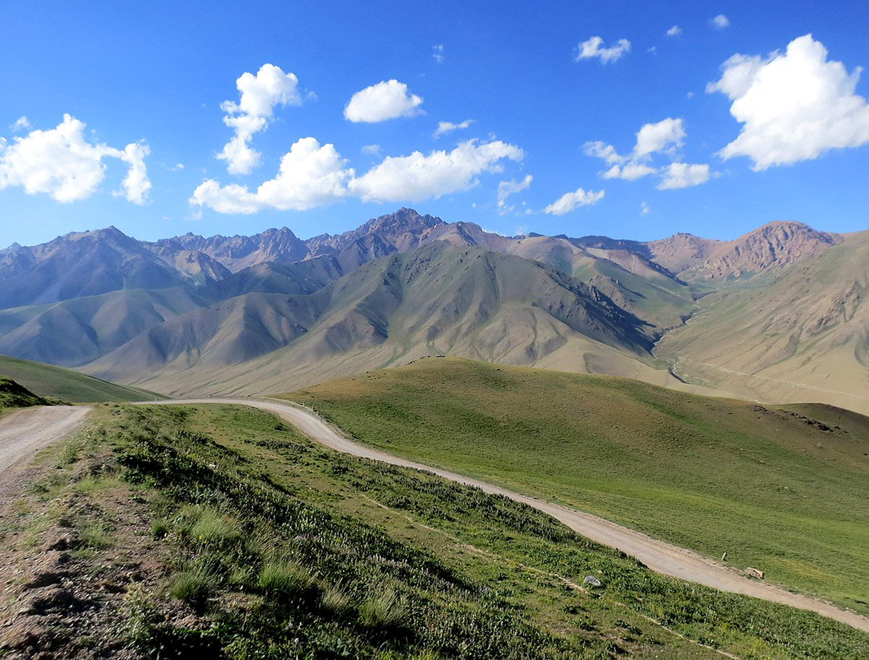 Col de Kalmak Ashuu près du lac Son Kul au Kirguizistan