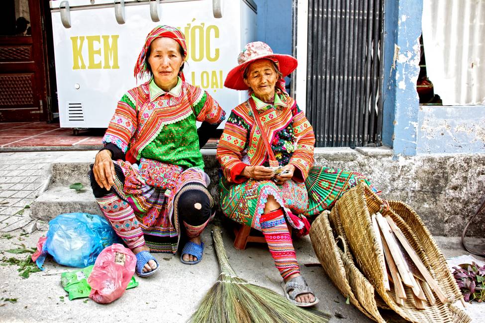 Costumes traditionnels d'une ethnie du nord Vietnam